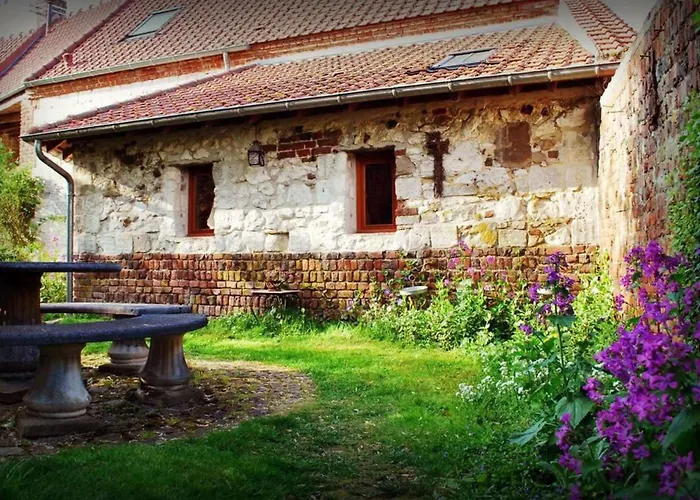 Liebevoll Renoviertes Als Teil Eines Kleinen Bauernhauses Mit Abgesc By Interhome Hébergement de vacances *
