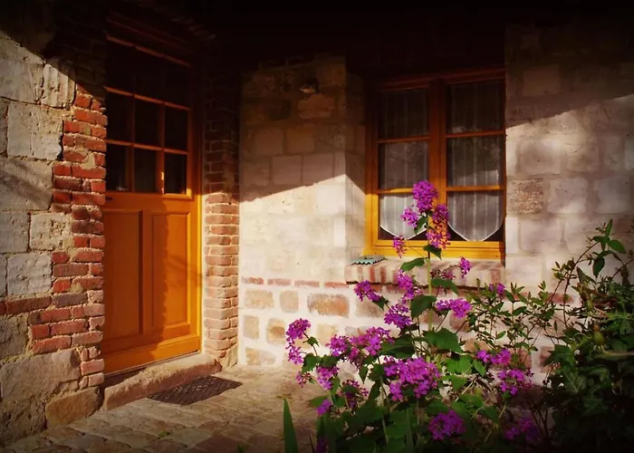 Liebevoll Renoviertes Als Teil Eines Kleinen Bauernhauses Mit Abgesc By Interhome Hébergement de vacances